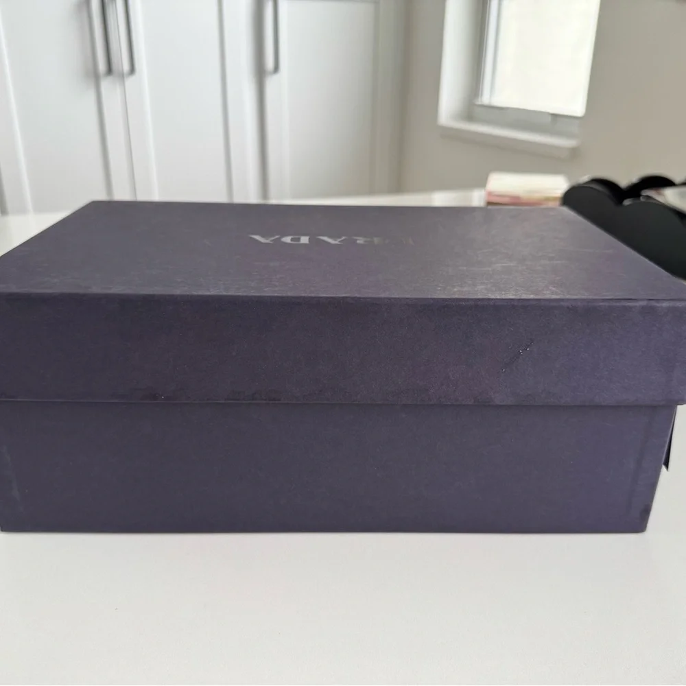 Prada Purple Box - Picture 4 of 7